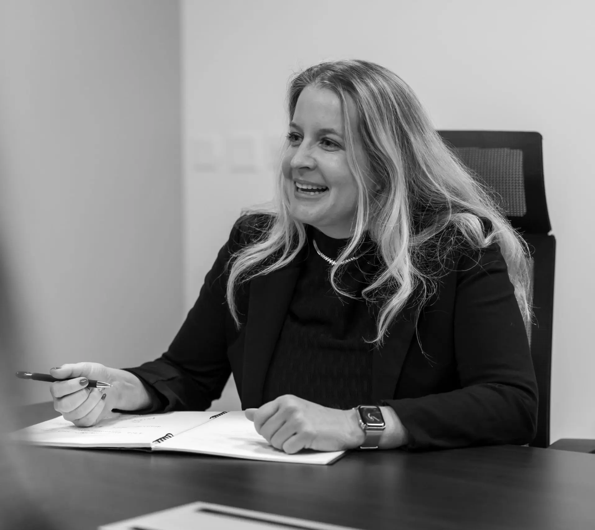 woman-in-neil-jesani-office-meeting-with-client